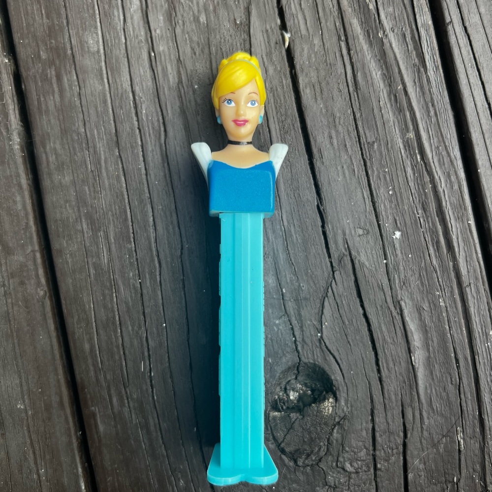 Cinderella pez dispenser